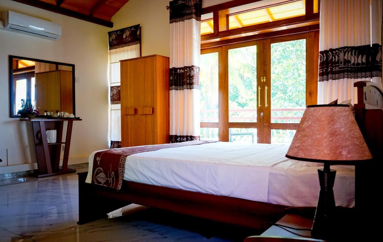 Sunset Hills Apartment แคนดี้ ภายนอก รูปภาพ